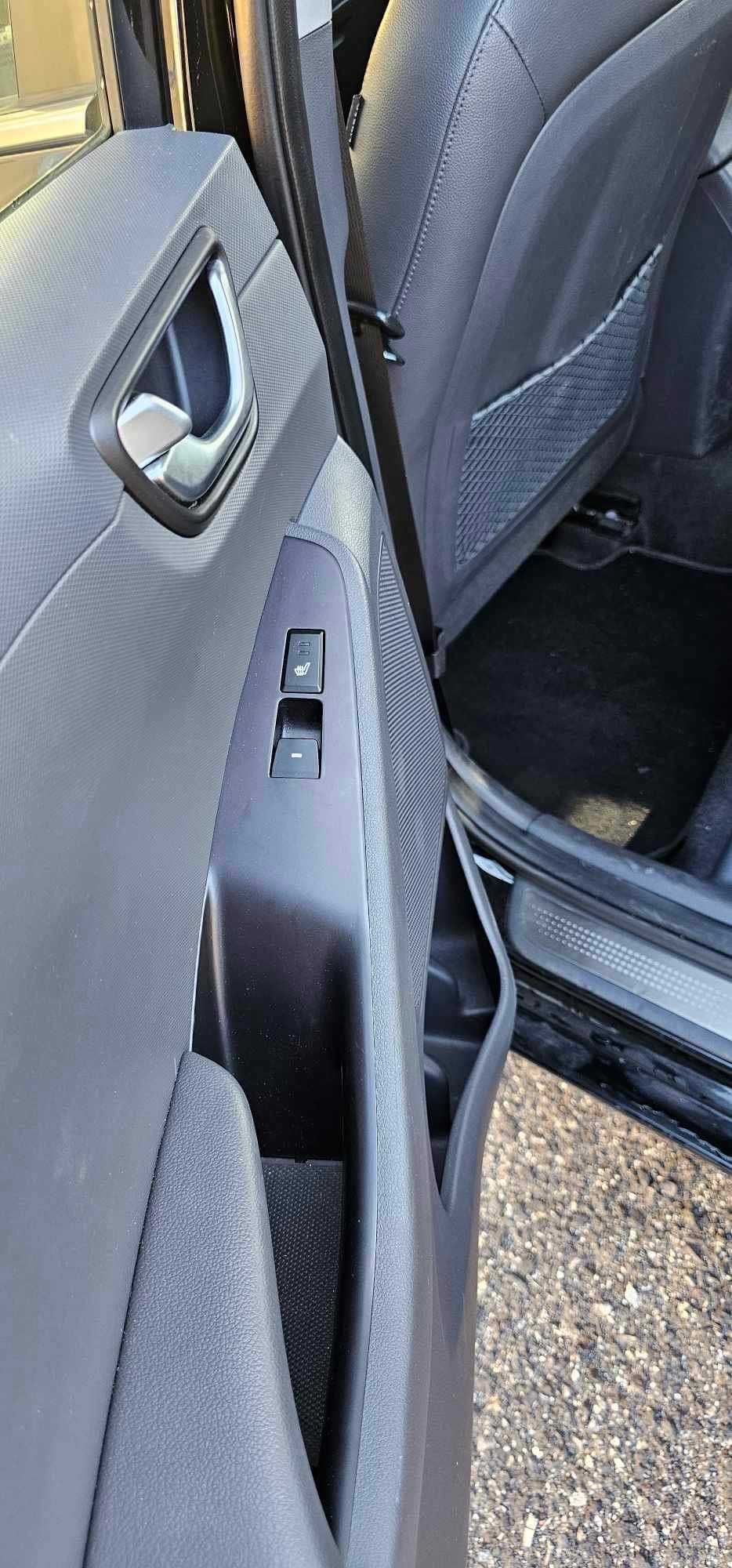Hyundai IONIQ 28kW Premium