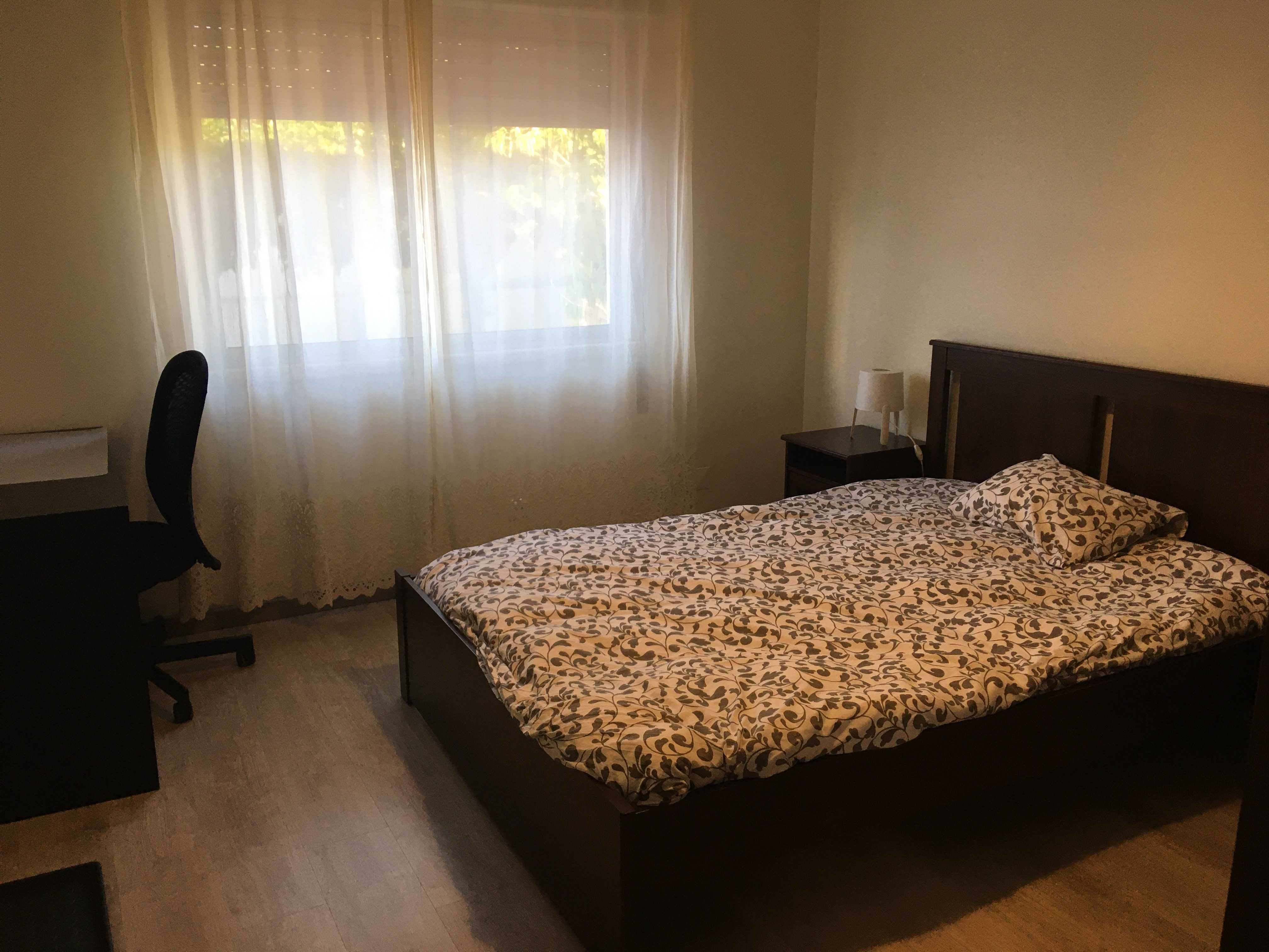 Aluga-se quartos exclusivamente Professores -Porto Alto/Samora Correia