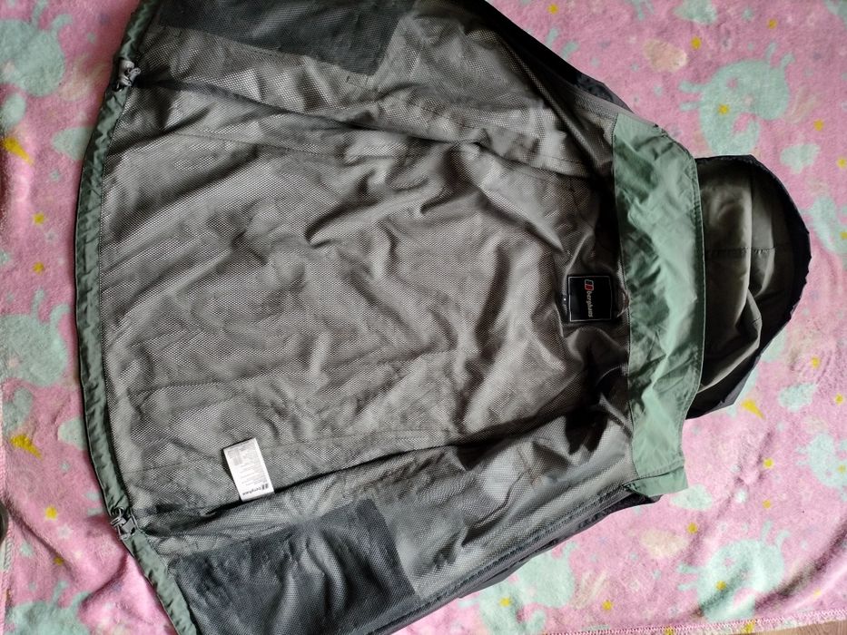 Kurtka damska wiatrowka Berghaus