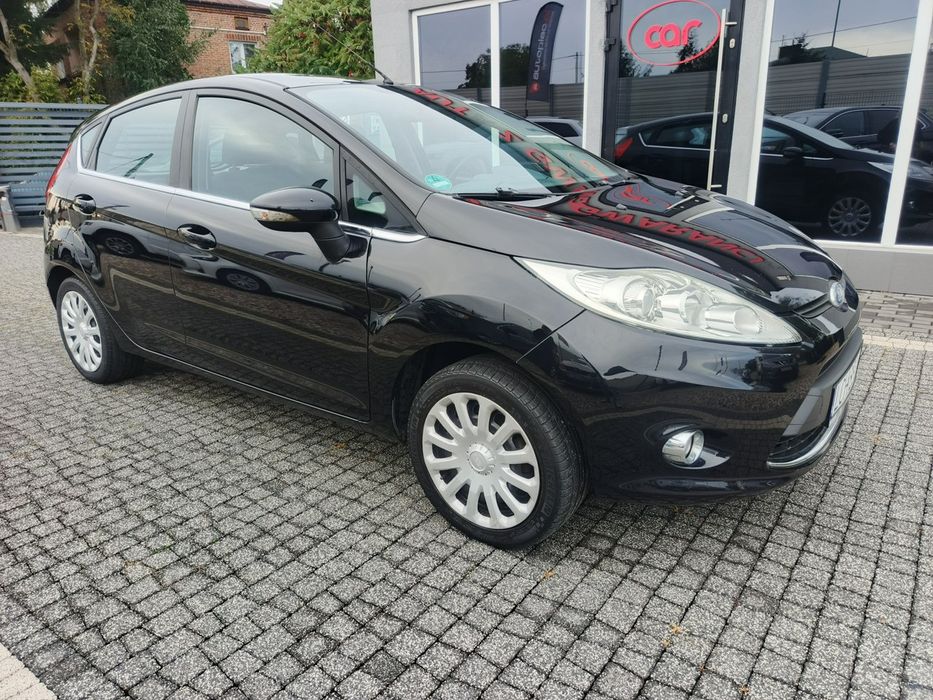 Ford Fiesta Ślicznotka Titanium mały przebieg