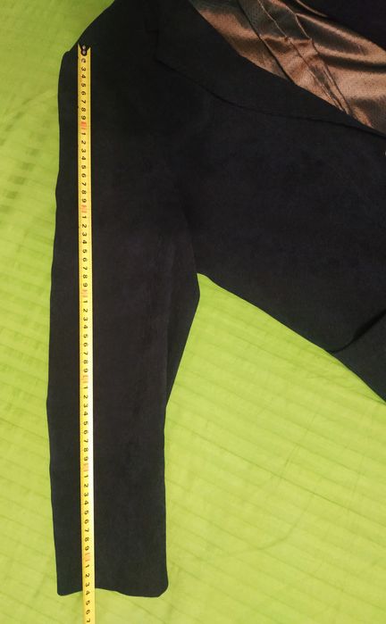 Черный вельветовый пиджак на молодого человека, большой размер.