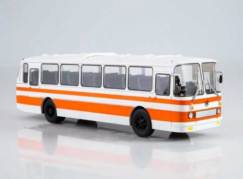 Колекційні масштабні металеві моделі автобусів 1/43