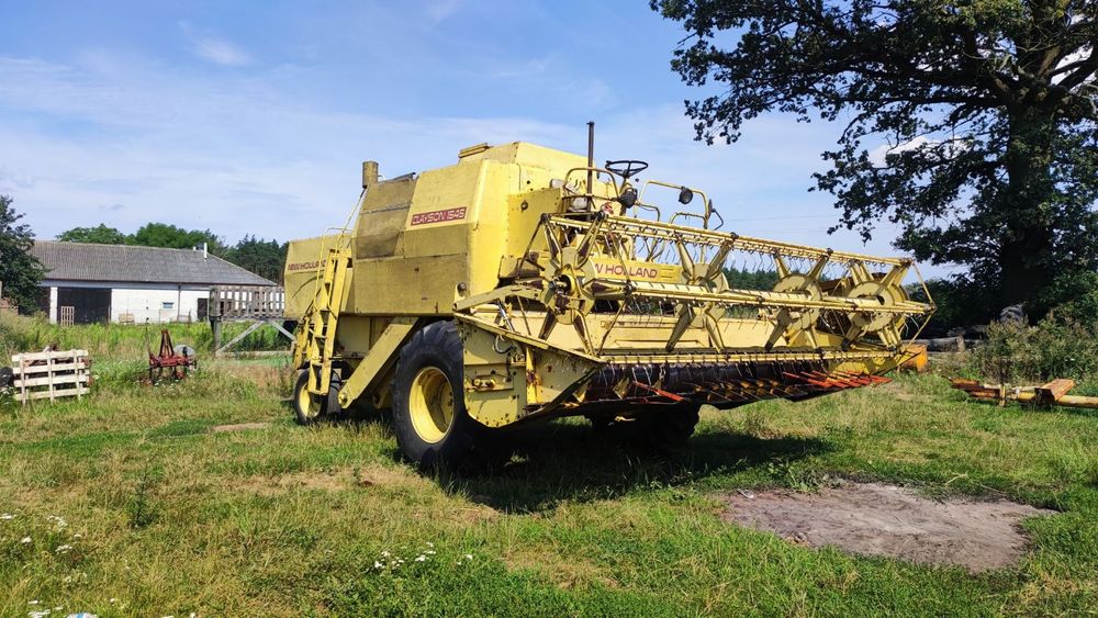 Kombajn zbożowy New Holland 1545 nie bizon Claas Massey Ferguson John