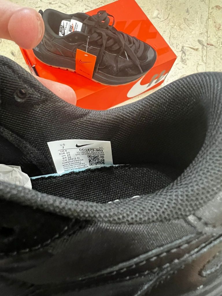 Nike Vaporwaffle / Sacai