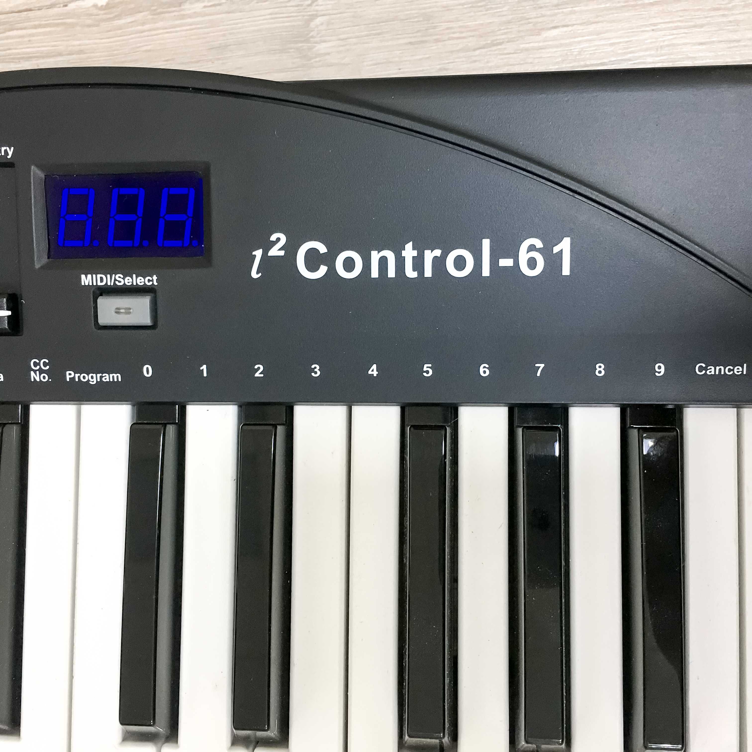 Увага РОЗПРОДАЖ! MIDI Клавіатура Miditech I2 Control-61