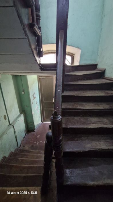 2 комн -27 метров. Центр. АГВ. Жилое состояние. ул. Колонтаевская