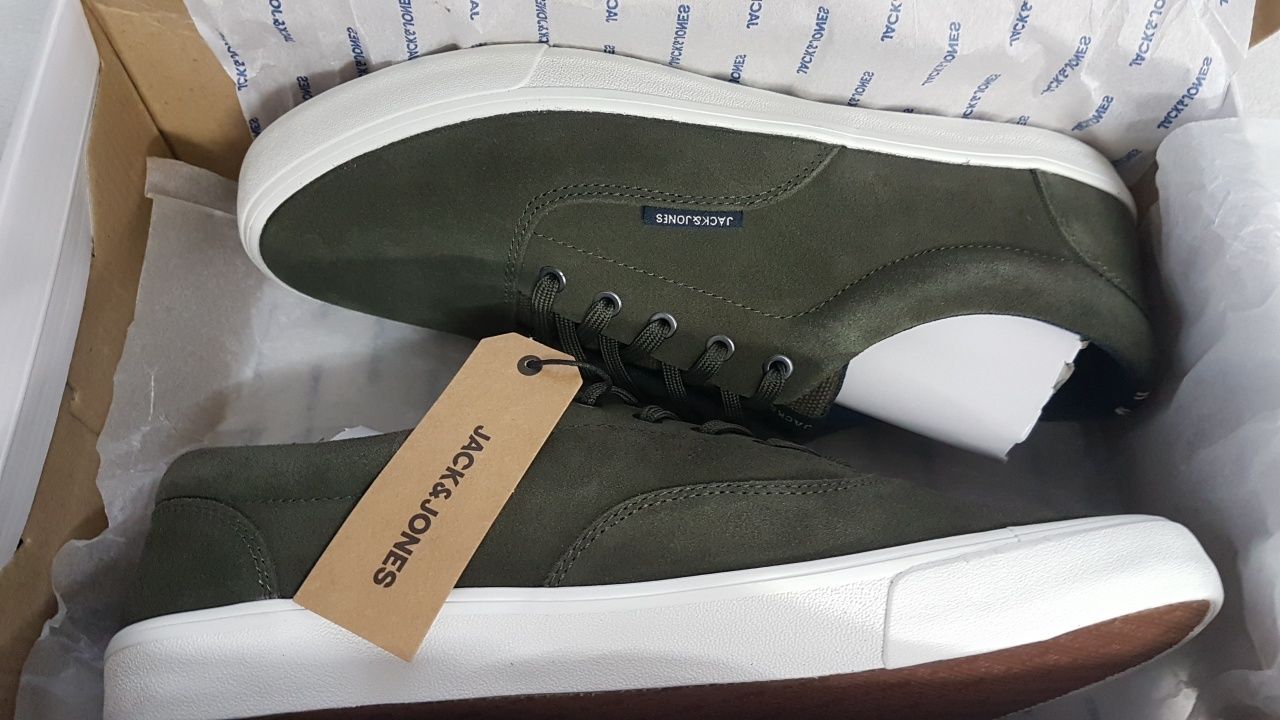Кроссовки из нат.замши Jack&Jones 45р,стелька 29см,оригинал.