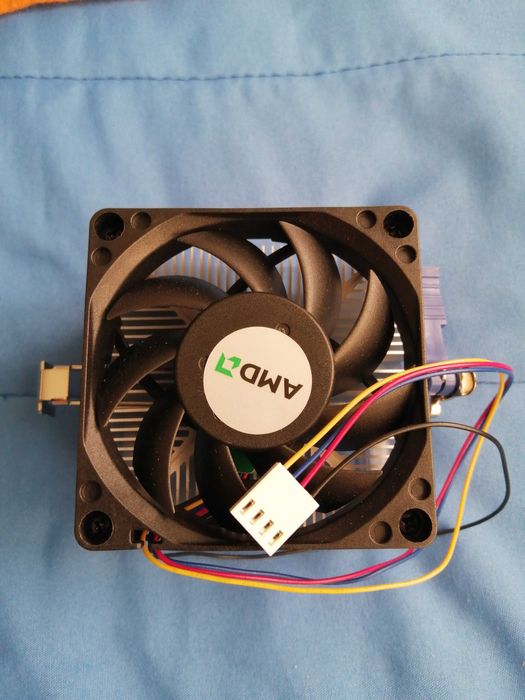 Dissipador original AMD para CPUs Phenom II