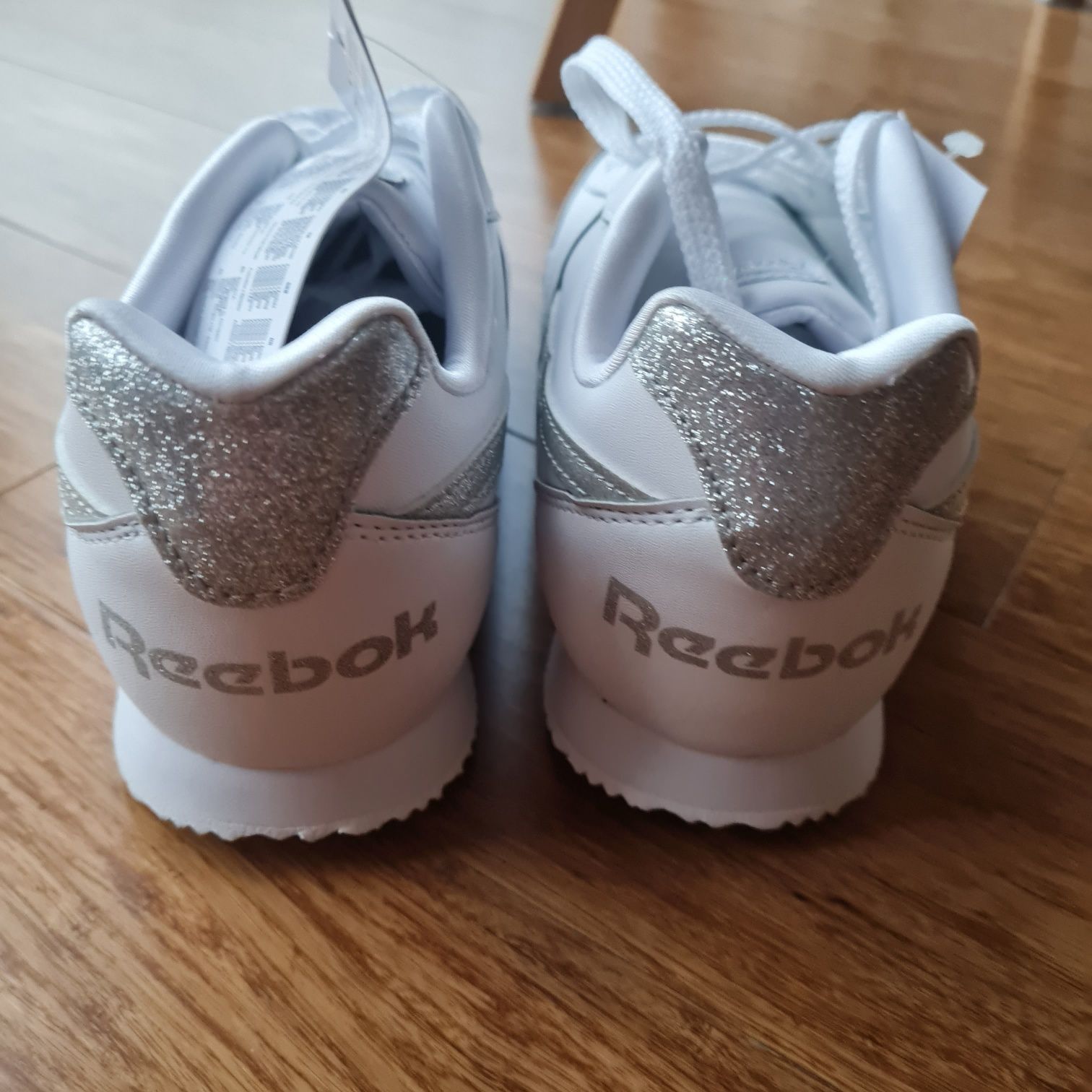 Białe adidasy  reebok