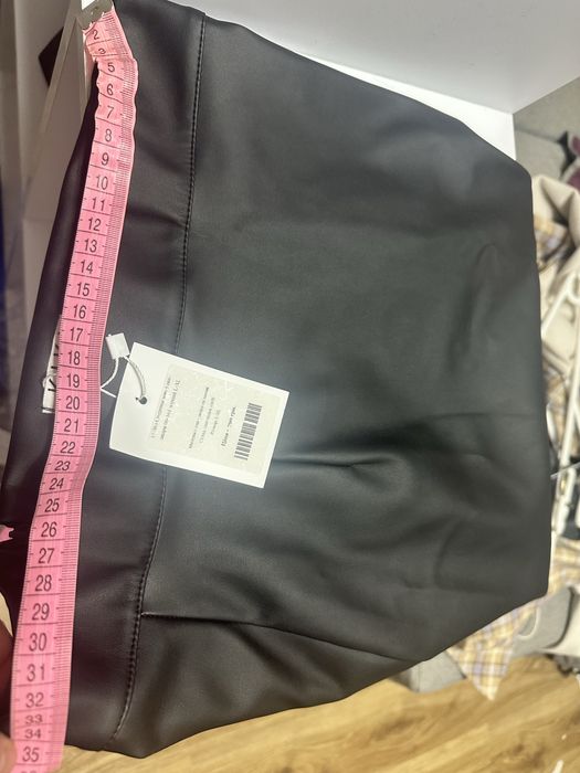 Міні спідниця з еко-шкіри нова