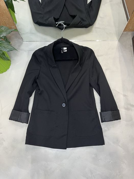 Жіночий чорний піджак від h&m розмір xs-s