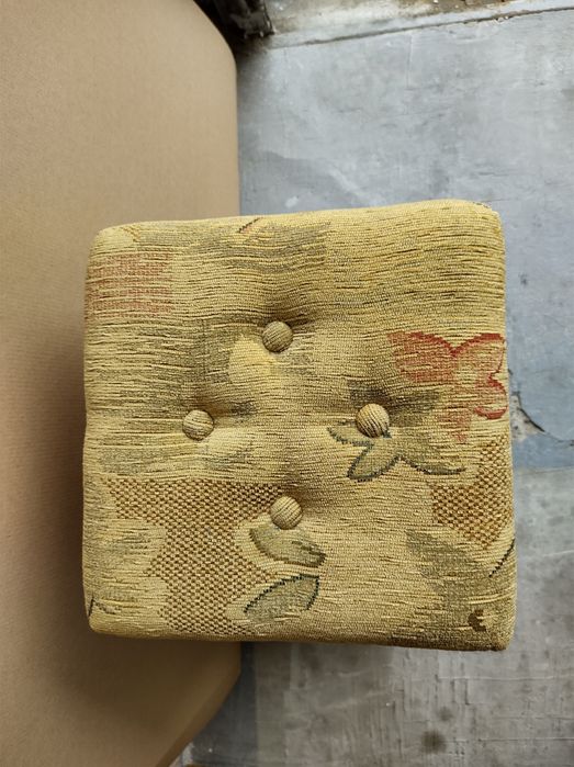 Pufy 2 sztuki stan super