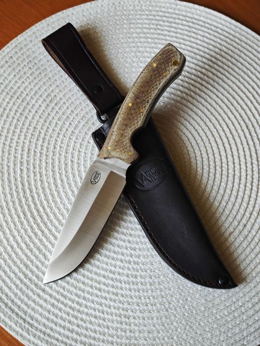 Nóż myśliwski Varms 51 /D2/ Bushcraft