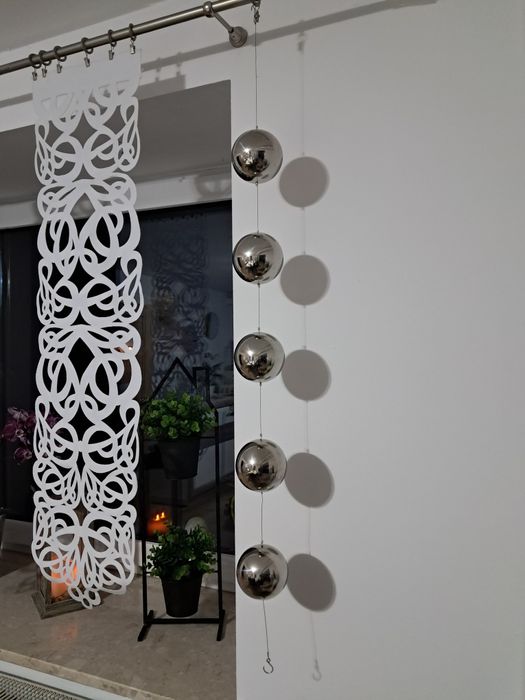 Kule srebrne do okna