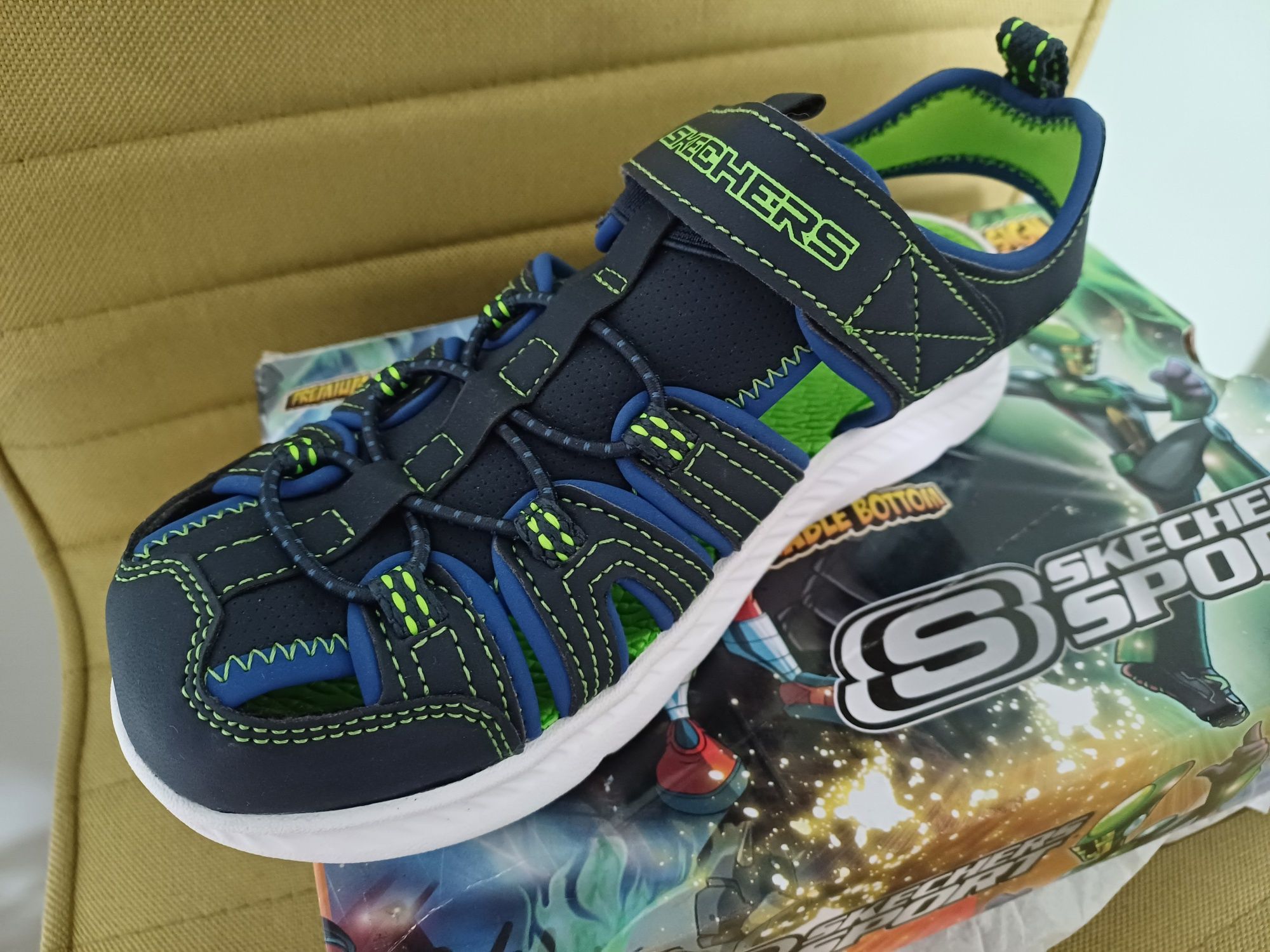 Ténis sandálias  número 34 marca: Skechers NOVOS
