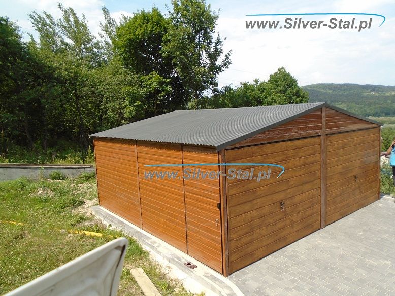 Garaż blaszany 11x6m z bramą uchylną i wiatką - Silverstal Garaże