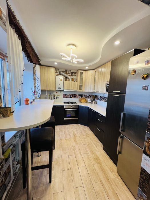 Продається 3х к.кв. в центрі м.Богачеве Черкаська обл., Є ВІДНОВЛЕННЯ!