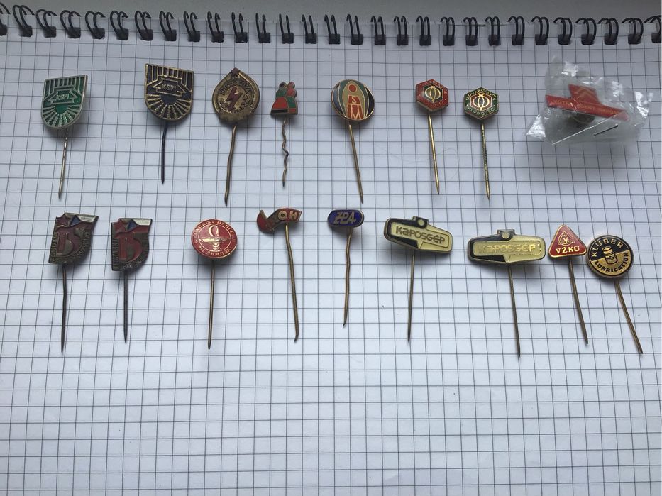 Значки різної тематики (лоти)