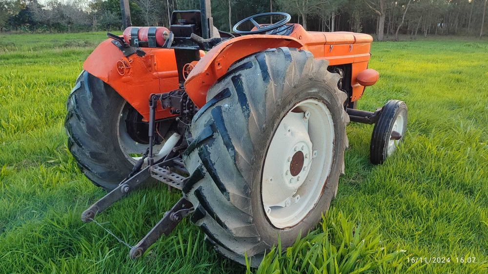 Trator FIAT para venda..