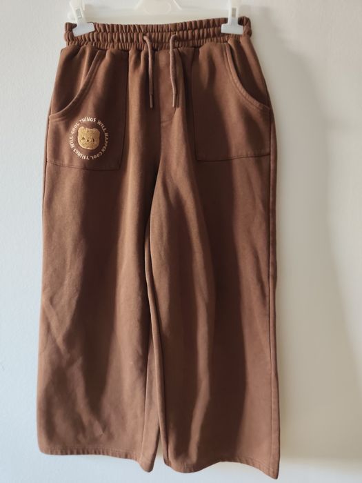 Reserved Dres komplet bluza spodnie roz 152