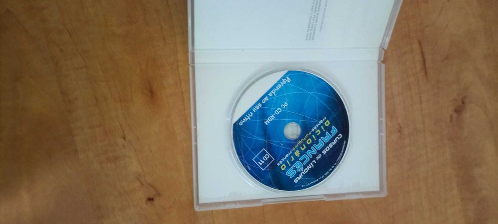 Curso de Línguas - Inglês / Francês  21 CD's + dicionário francês