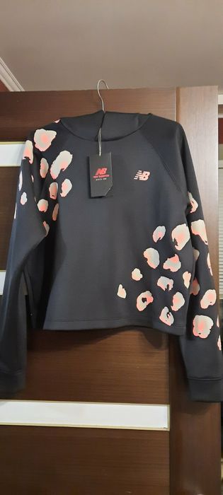 Лонгслив  New balance,  р.S, новый.