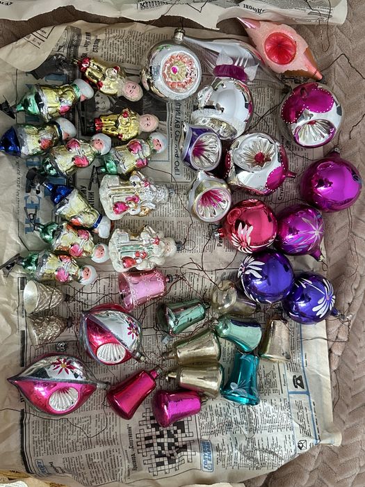 Іграшки на ялинку антикварні