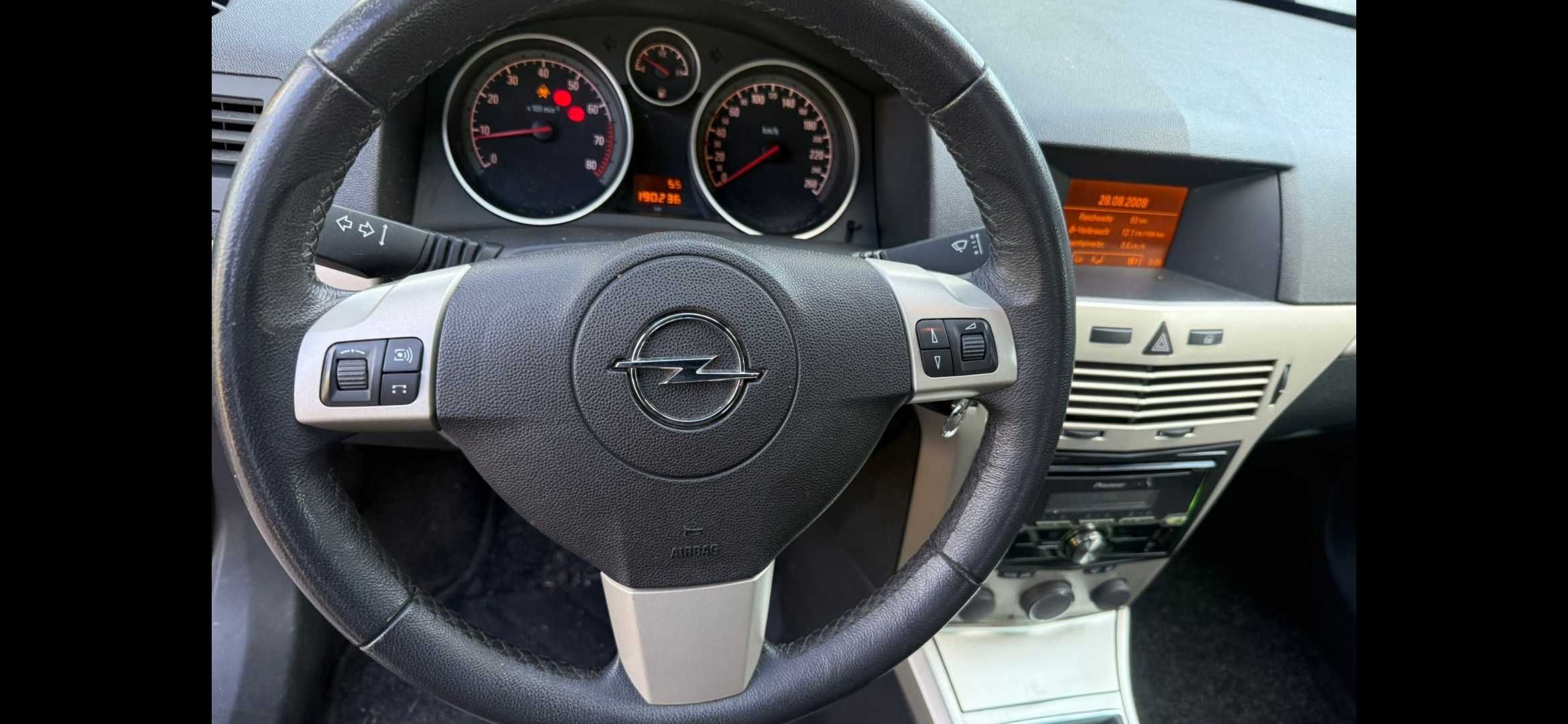Opel Astra 1,6 benzyna Lift z Niemiec