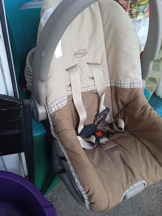 Продам автокрісло дитяче