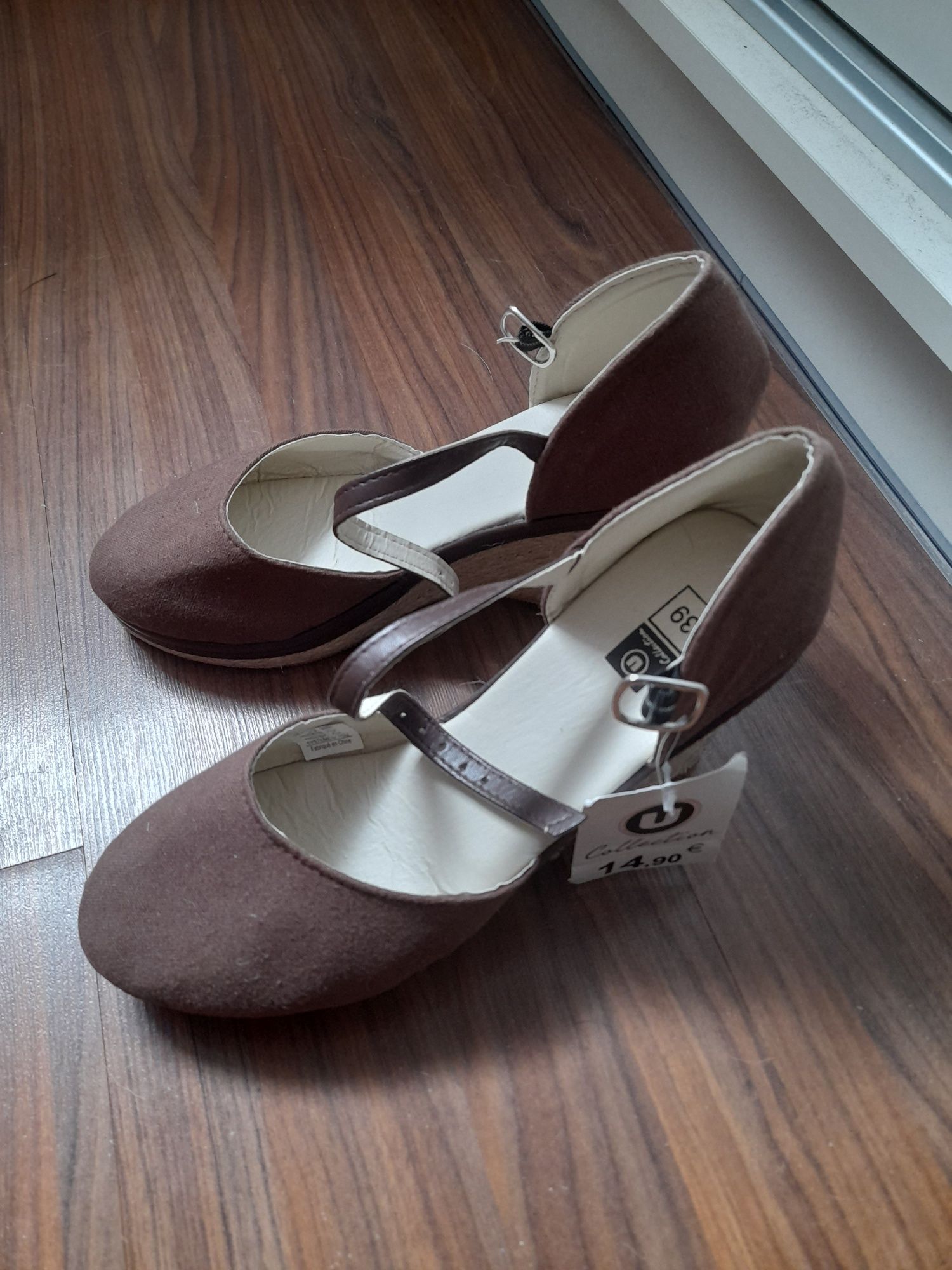 Buty wiosenno-letnie na koturnie, nowe, roz. 38