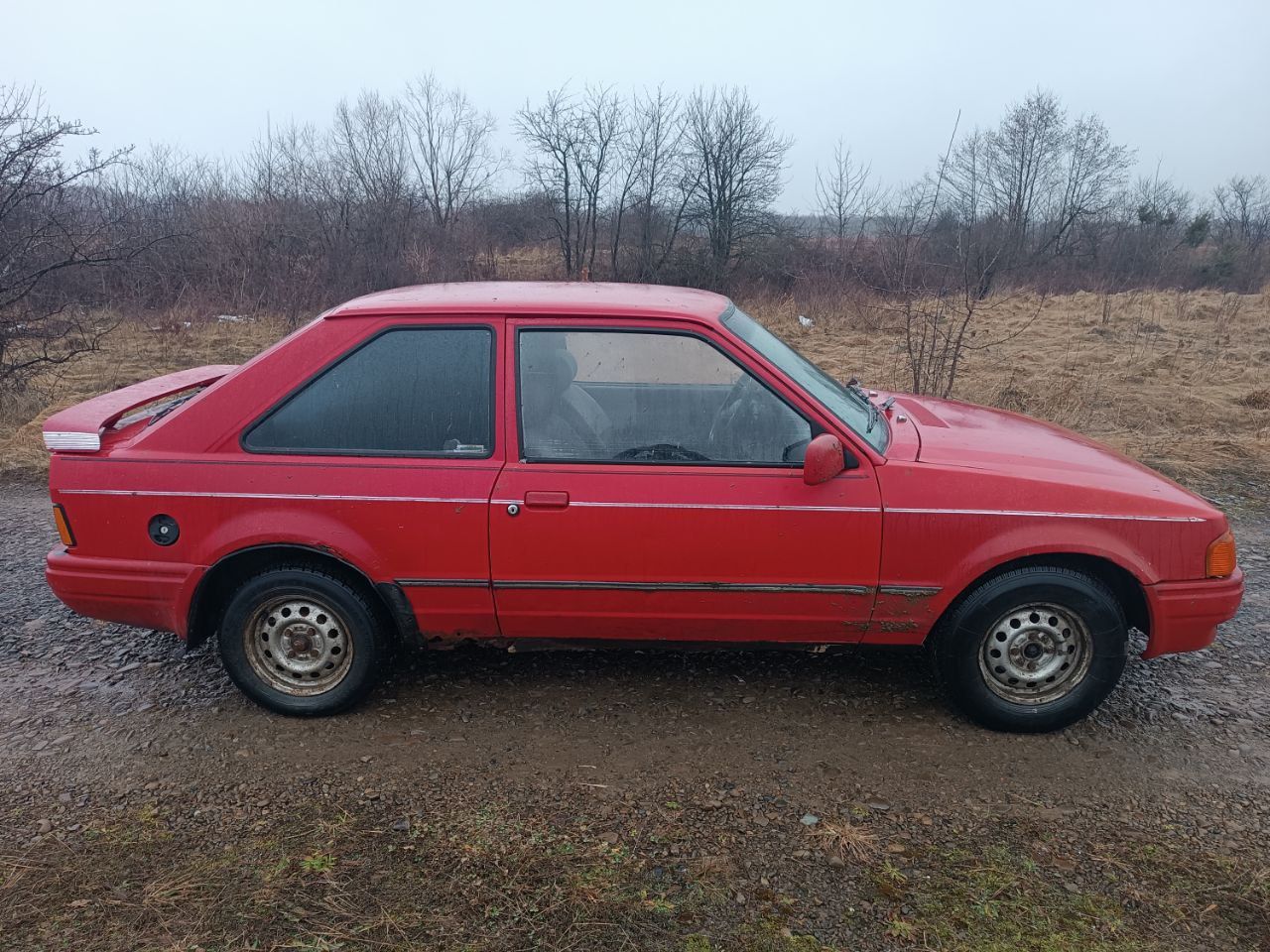 FORD ESCORT 1.4 бензин