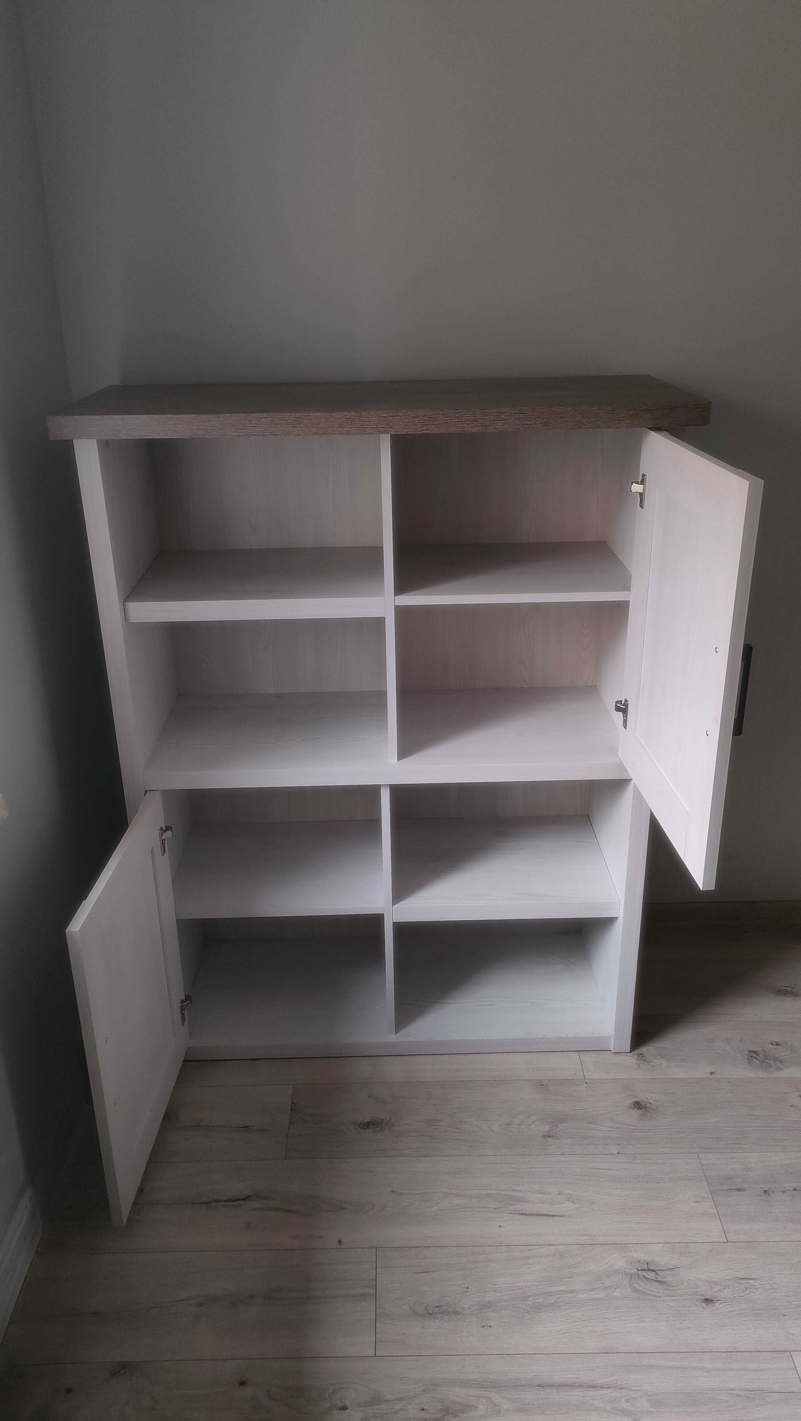 Regał 106 cm z 2 drzwiami i 4 półkami - modrzew jasny