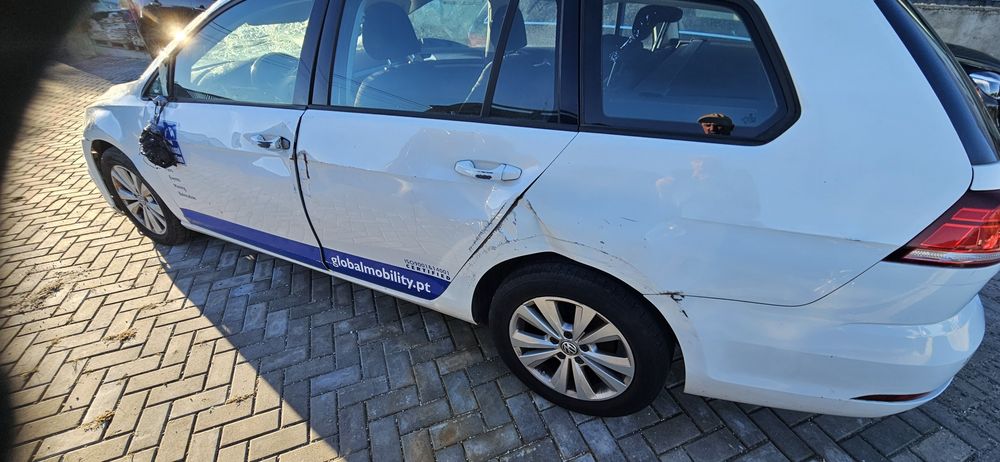 Golf 7 de 2018 a trabalhar e andar