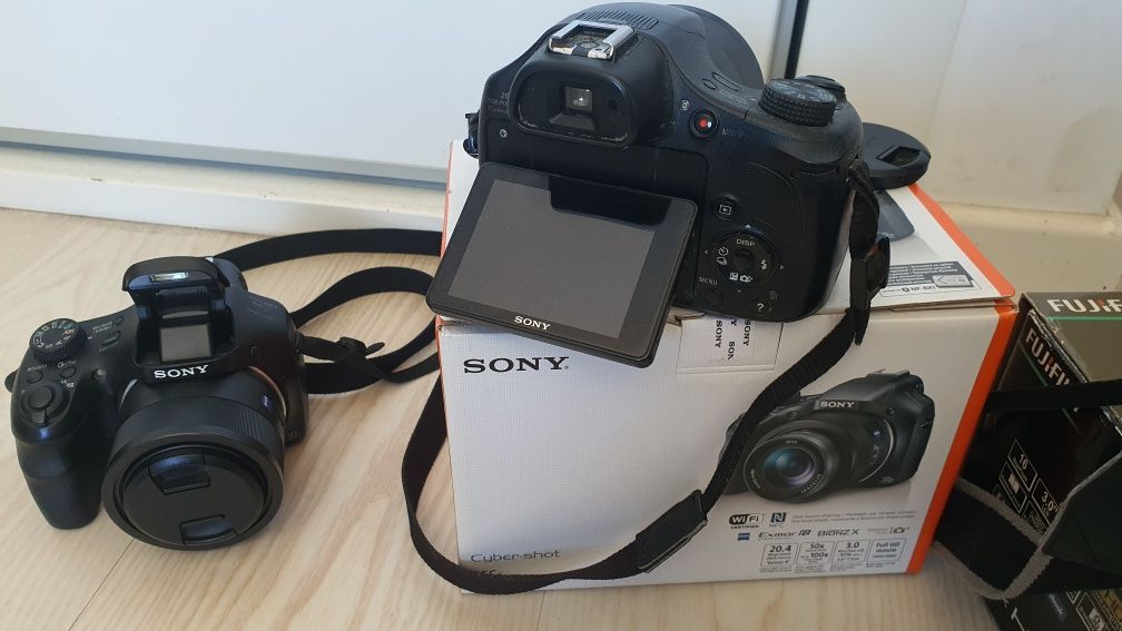 Máquina fotográfica sony hx400v