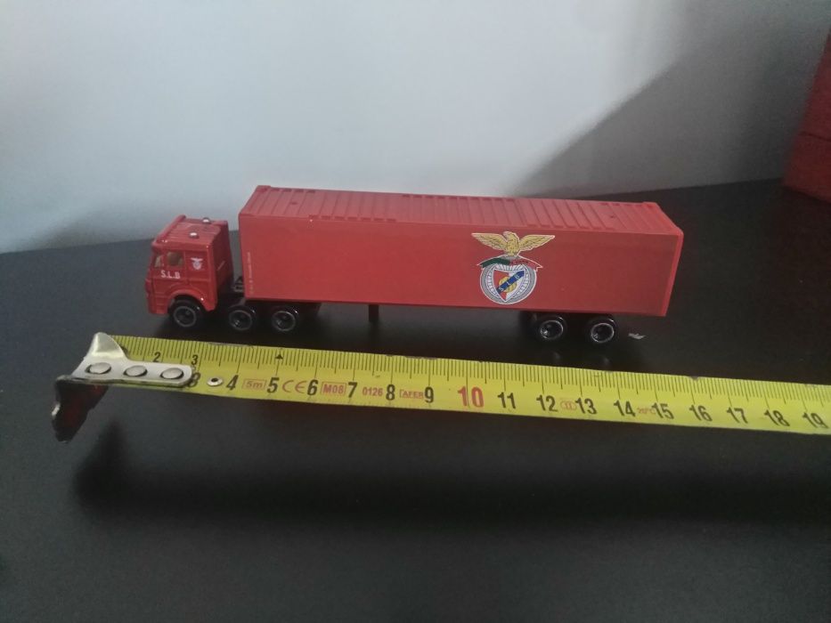 Camião miniatura dos clubes
