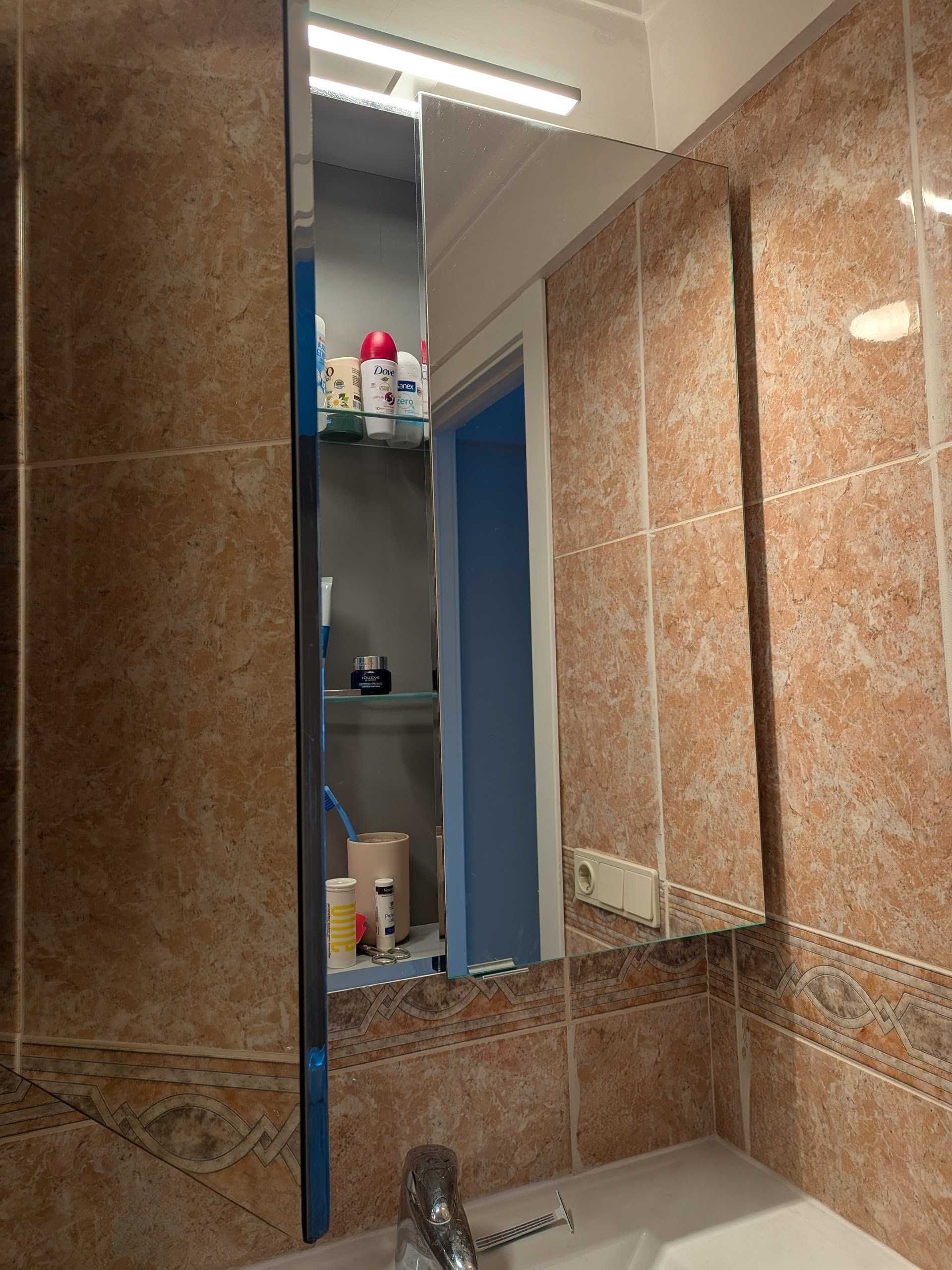 Móvel de casa de banho com espelho e led