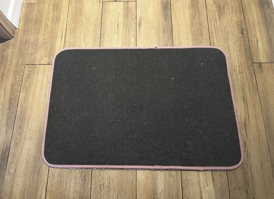 Dywanik dywan pudrowy różowy