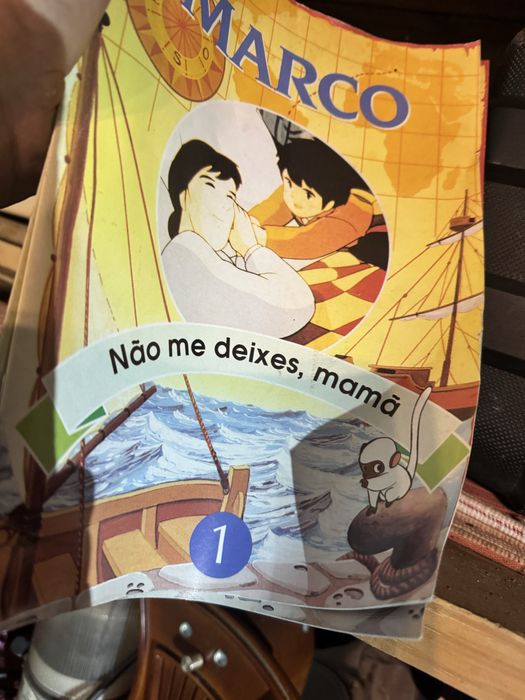 Varias revistas do marco