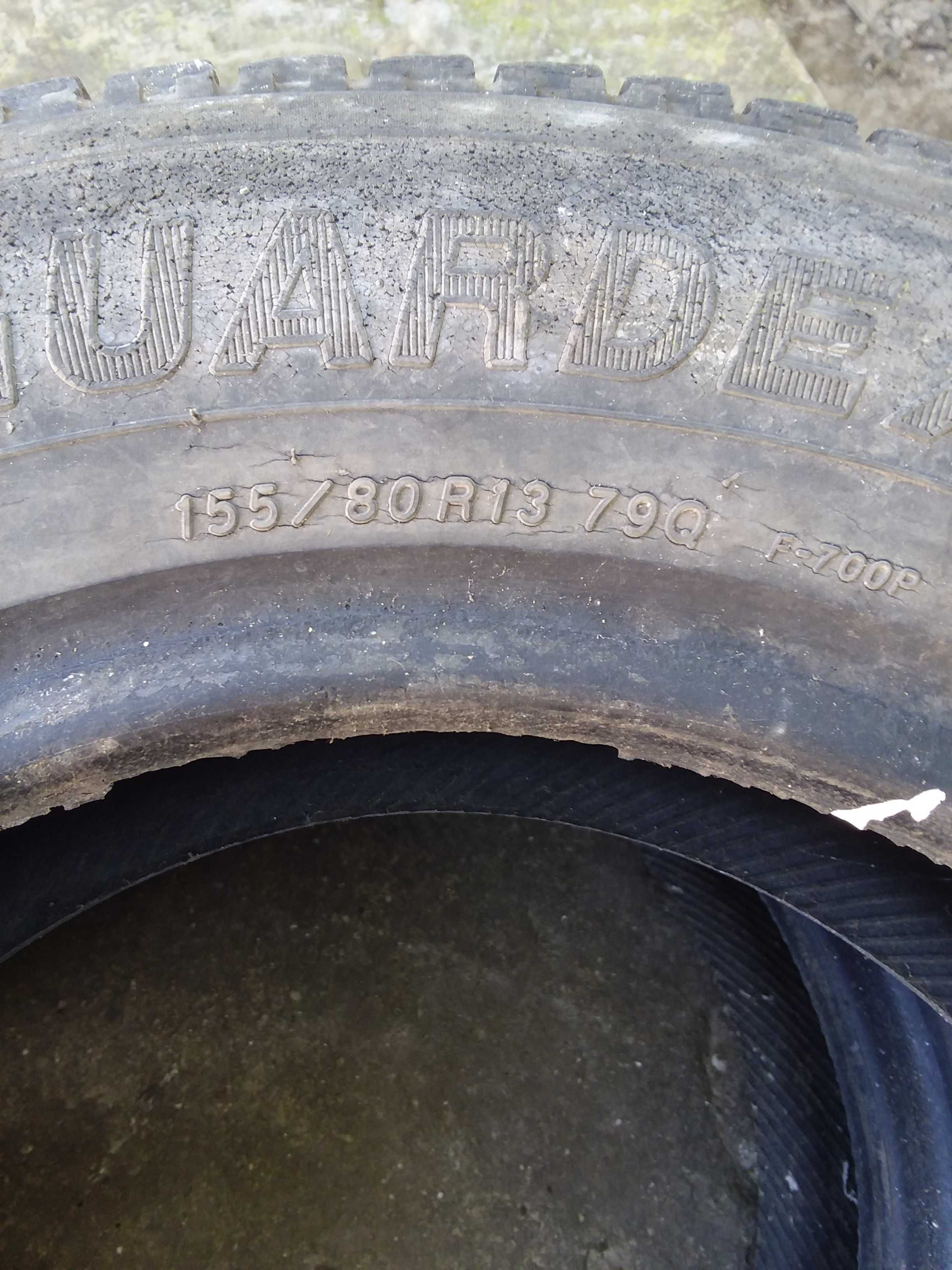 зимова шипована резина 155/80R13