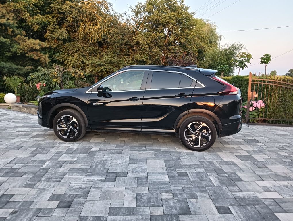 Mitsubishi eclipse cross PHEV 2022