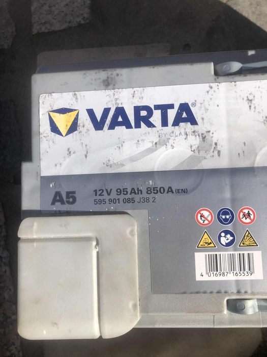 Bateria carro Varta AGM A5 COMO NOVA