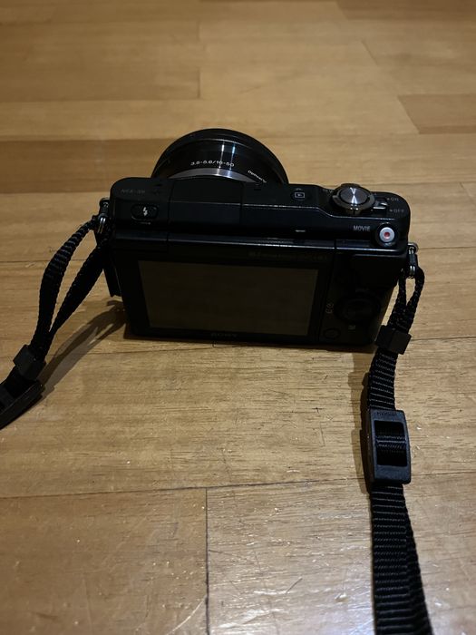 Sony NEX - 3N Avariada