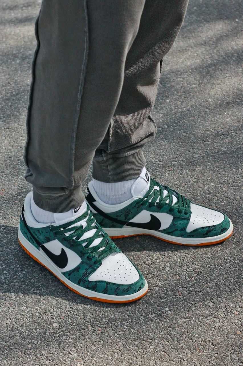 Чоловічі кросівки Nike Dunk Low білий з зеленим 1020 НОВИЗНА