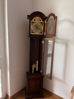 Sprzedam oryginalny Niemiecki zegar.