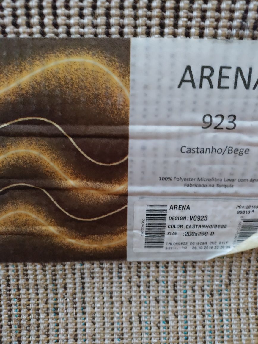 2  Carpetes   Arena como novas 

Produto de elev