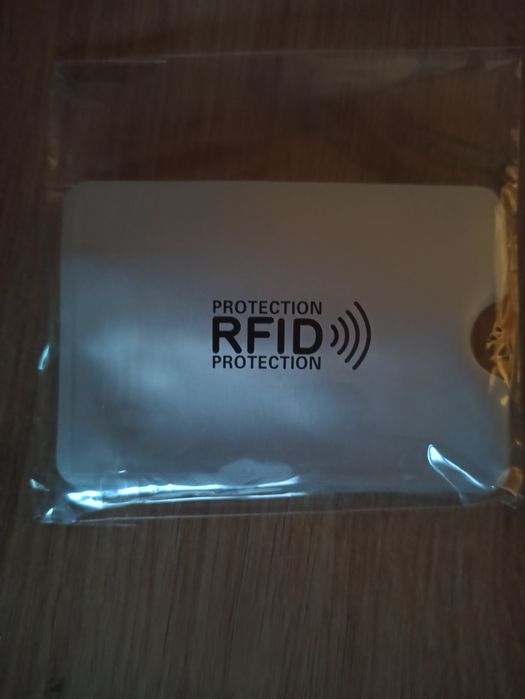 Etui antykradzieżowe na kartę bankomatową