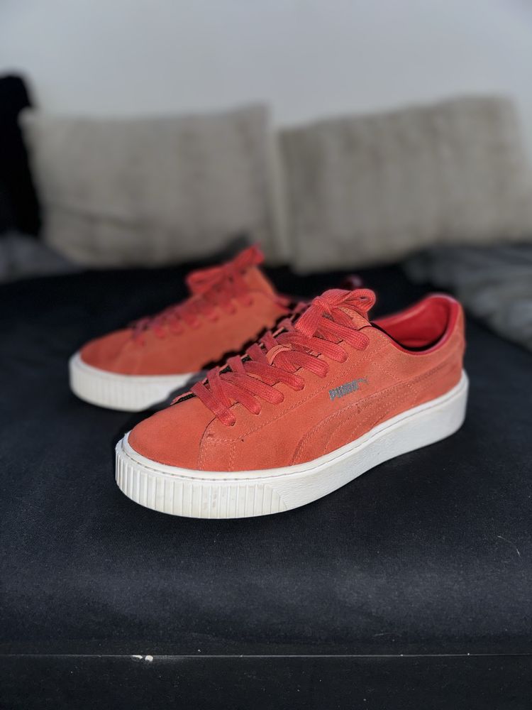 Buty Puma suede na lekkiej platformie