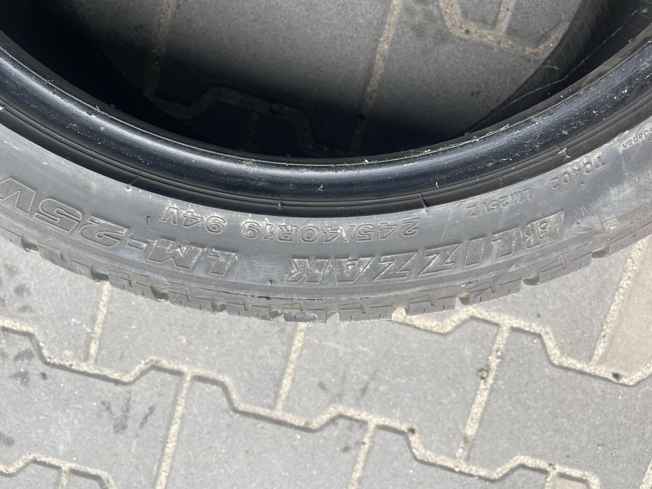 Opony Bridgestone Blizzak 255/40/19