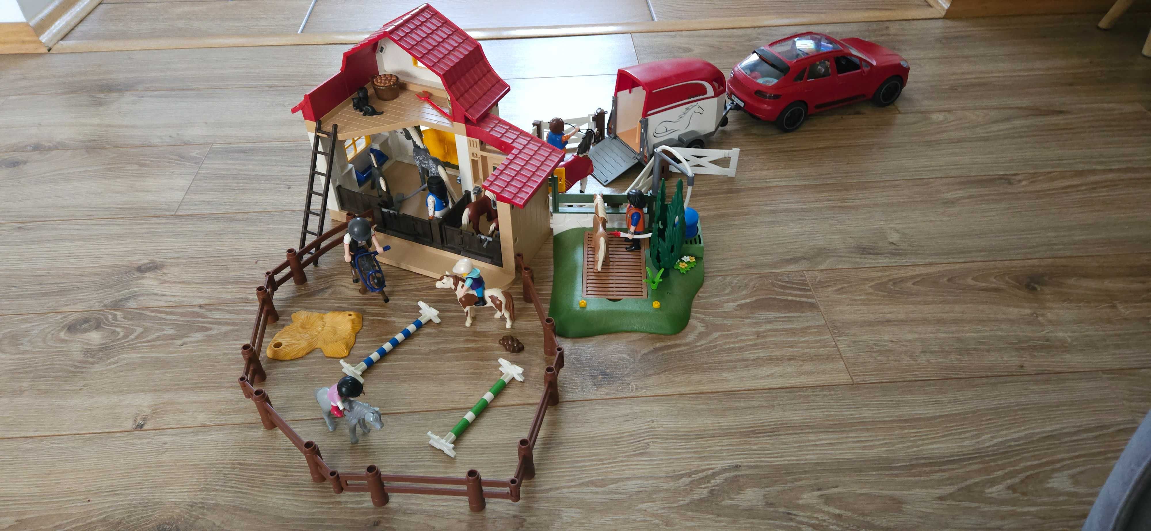 Sprzedam zestaw playmobil stajnia plus porsche