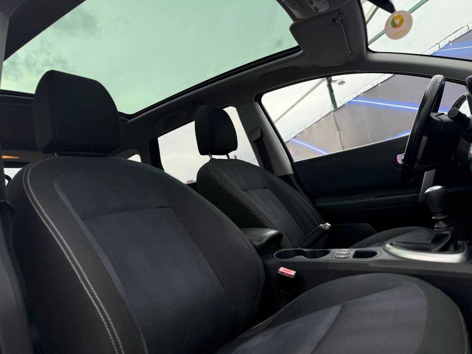 Nissan Qashqai 2010, 2.0 дизель, механика, 7 мест